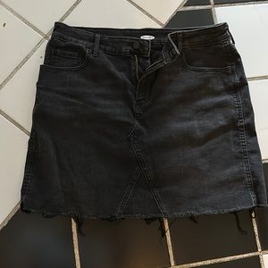 Black jean skirt. Size 14. From old navy